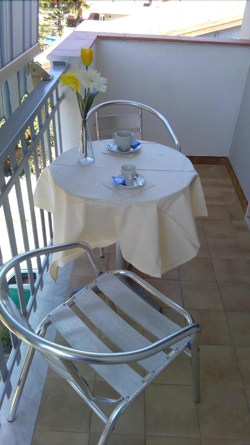 جيارديني ناكسوس B&B Mimosa المظهر الخارجي الصورة