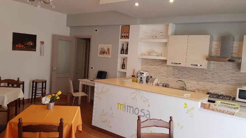 جيارديني ناكسوس B&B Mimosa المظهر الخارجي الصورة