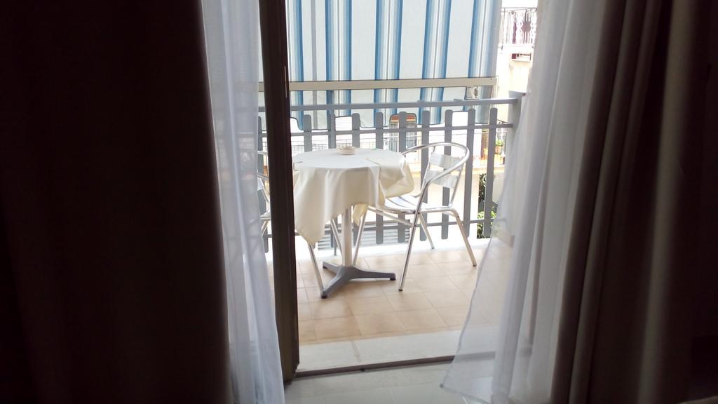 جيارديني ناكسوس B&B Mimosa المظهر الخارجي الصورة