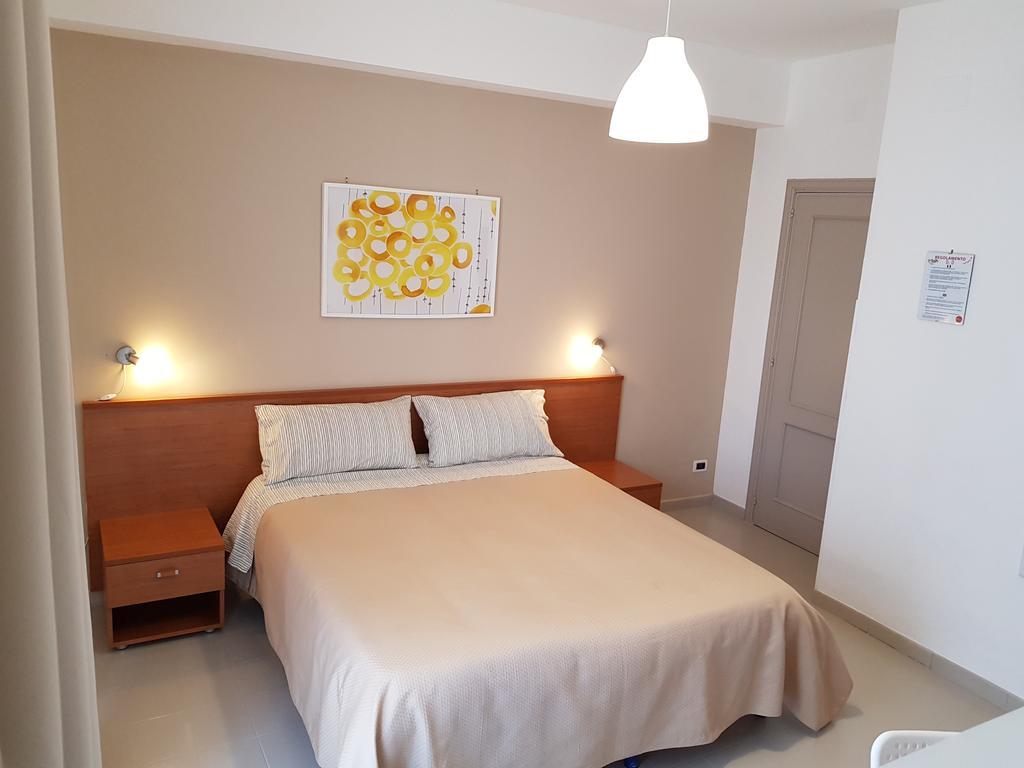 جيارديني ناكسوس B&B Mimosa المظهر الخارجي الصورة