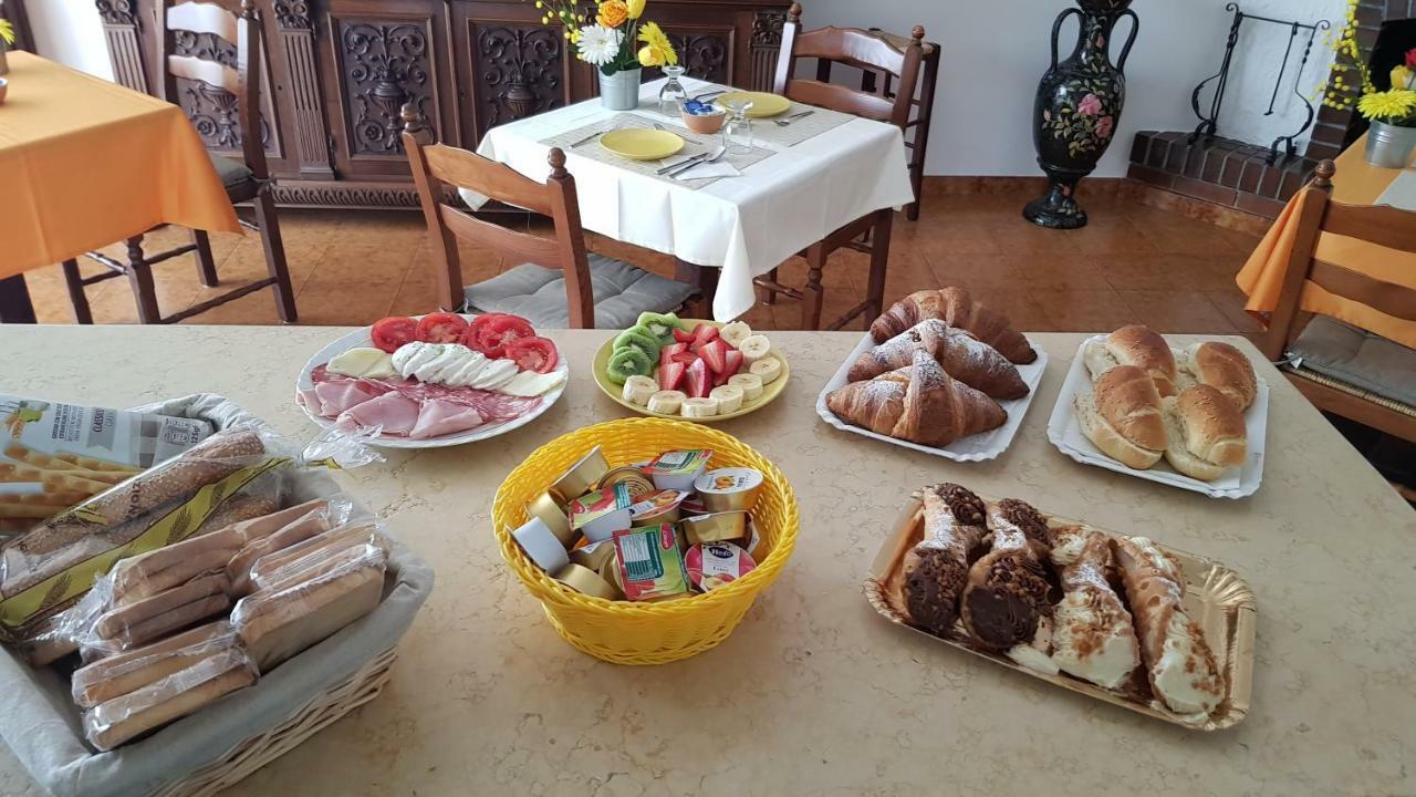 جيارديني ناكسوس B&B Mimosa المظهر الخارجي الصورة